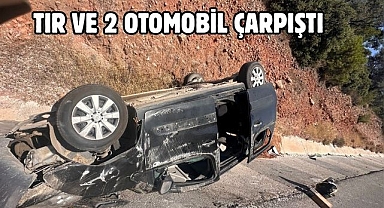 TIR ve 2 Otomobil Çarpıştı