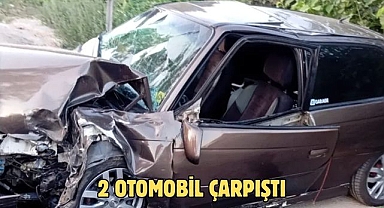 2 Otomobil Çarpıştı