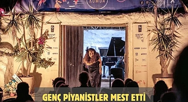 Genç Piyanistler Mest Etti
