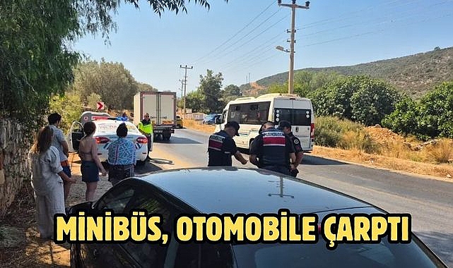 Minibüs, Otomobile Çarptı