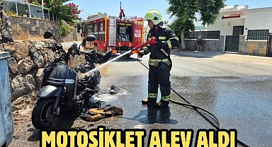 Motosiklet Alev Aldı