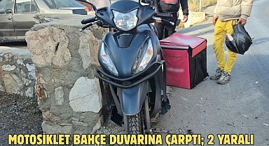 Motosiklet Bahçe Duvarına Çarptı; 2 Yaralı