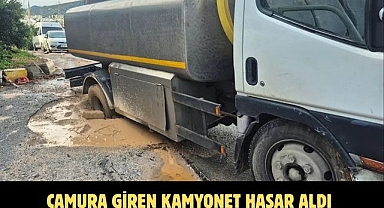 ÇAMURA GİREN KAMYONET HASAR ALDI