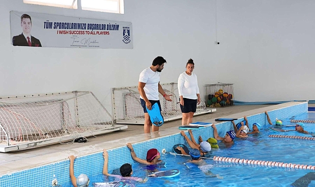 ÜCRETSİZ YÜZME KURSLARI DEVAM EDİYOR